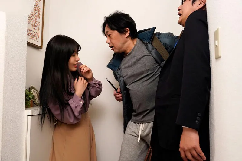 Cô gái đáng buồn gặp lại kẻ hiếp dâm mình 10 năm trước